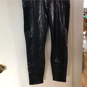 Very nice faux snakeskin leggings with mesh external pocket
